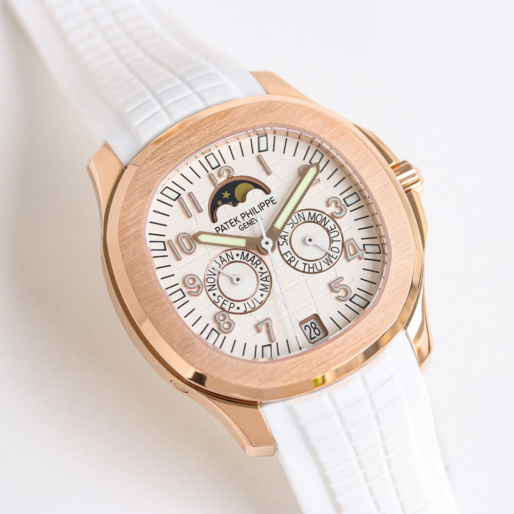 Patek Philippe Aquanaut 5261R-001