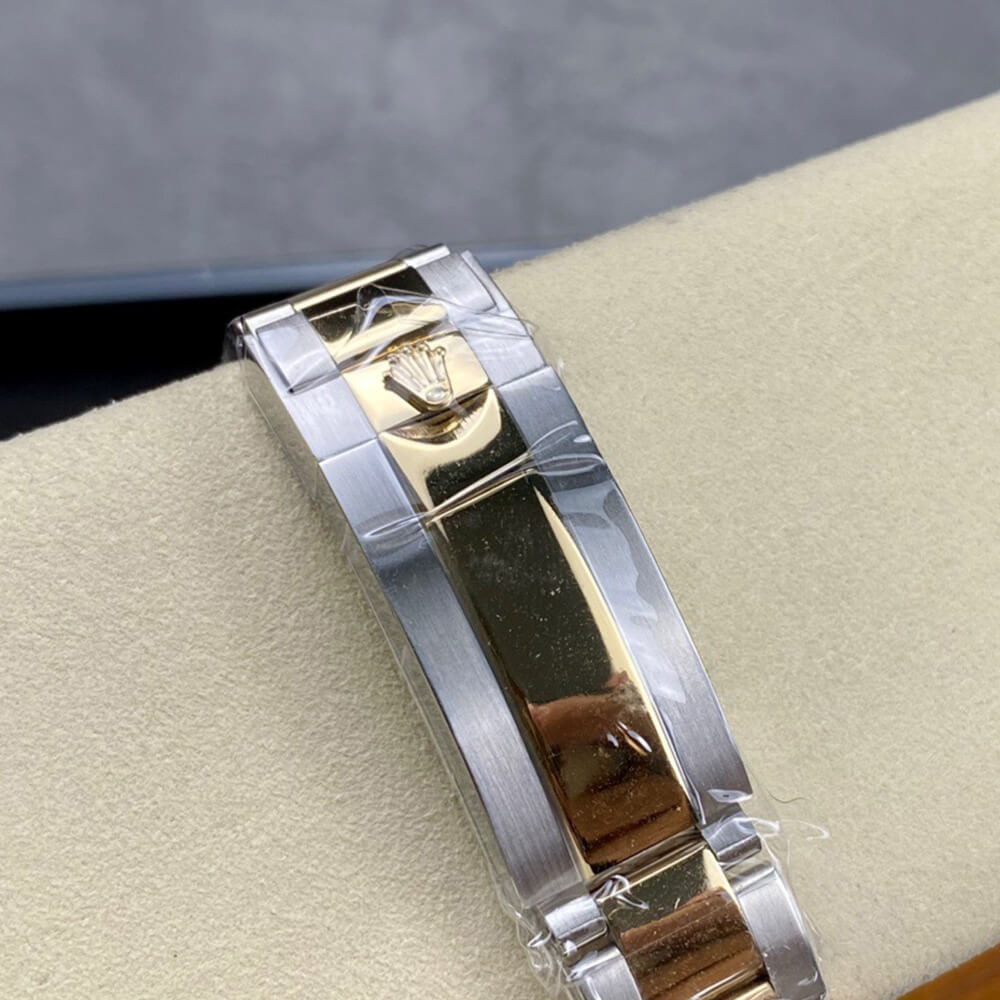 Rolex Submariner Date